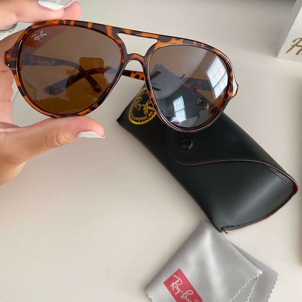 BRAND NEW ray bans